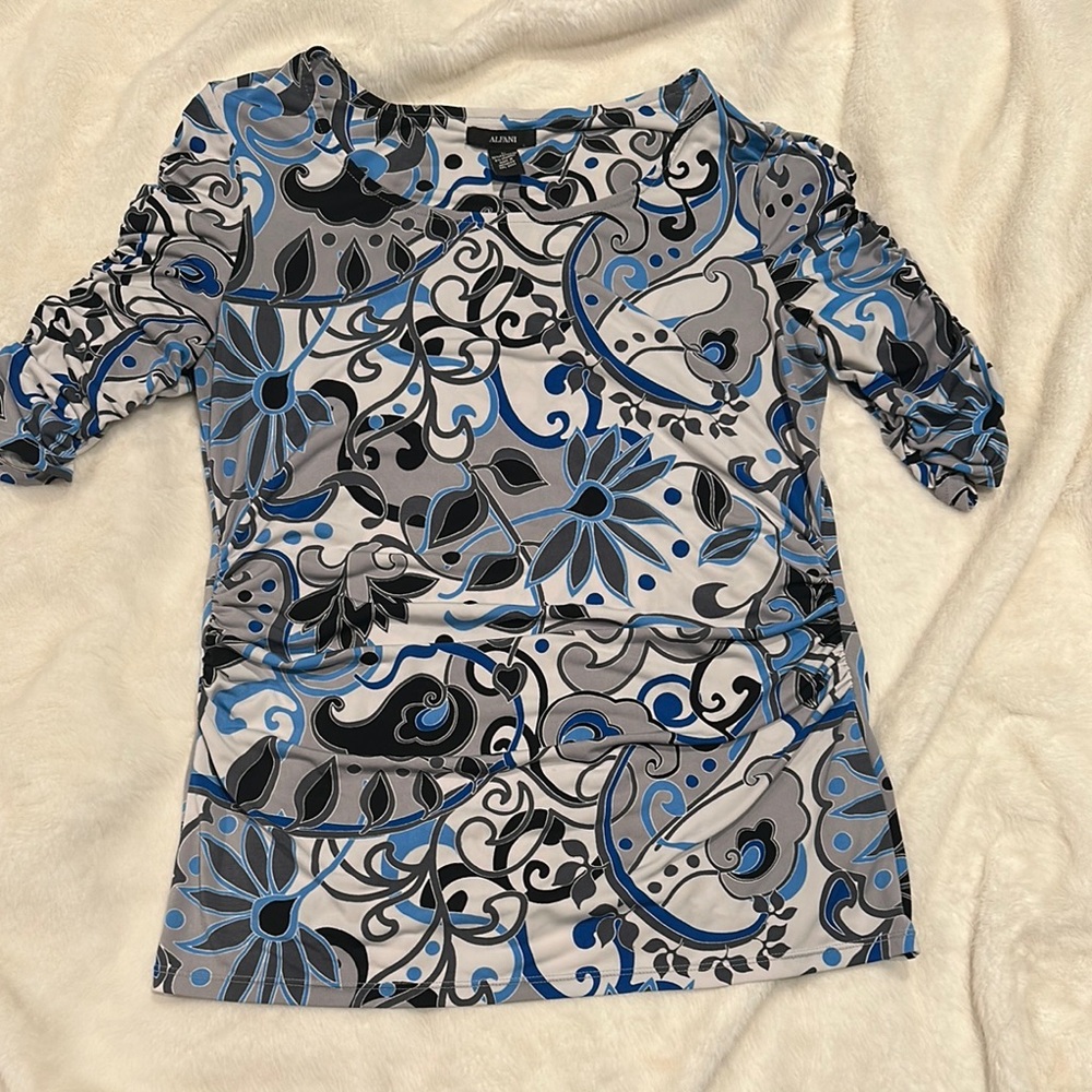 Alfani Women's Blue and Black Patterned Top